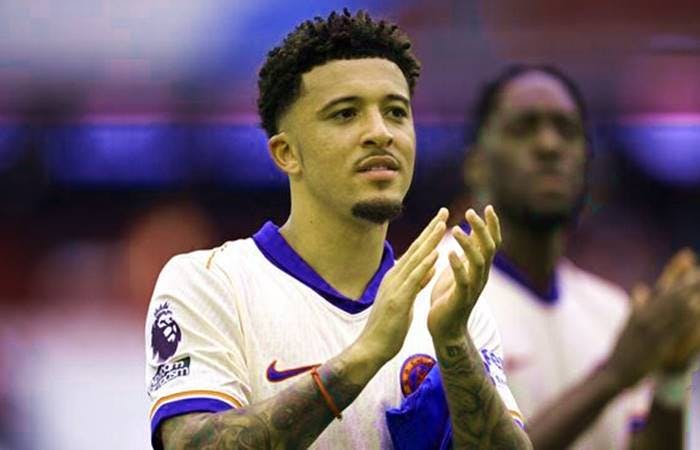 Jadon Sancho Stats, Biography, Family, Parents, Siblings, Girlfriend, Salary & Net Worth